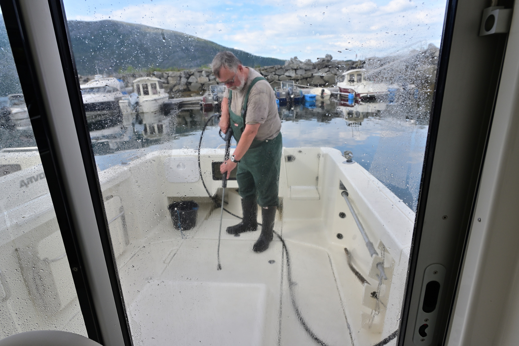 Dietmar mit dem Hochdruckreiniger