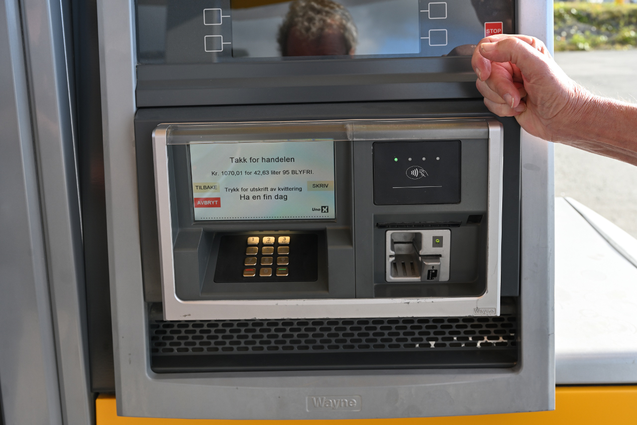 Nicht immer einfach einen Tankautomaten zu bedienen